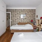 Truffaut - Family Apartment In Batignolles Neighborhood